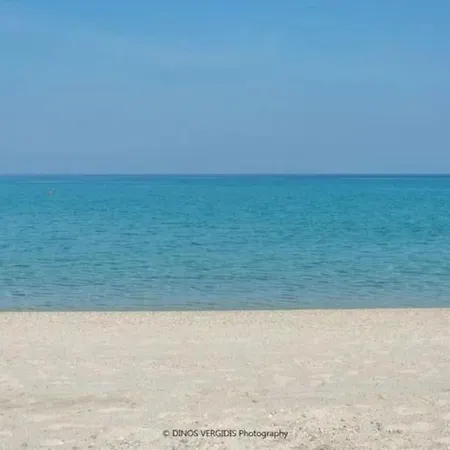 Apartment Arelia Beachfront Garden View
