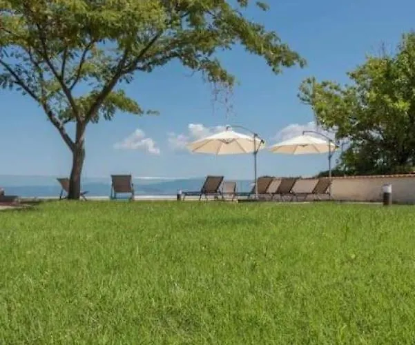 Arelia Beachfront Garden View Daire Pefkochori